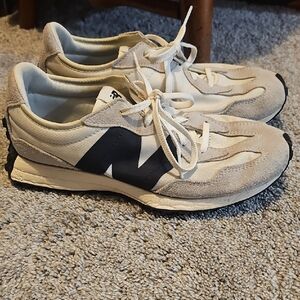 Women's New Balance 327- Silver Birch Sneakers